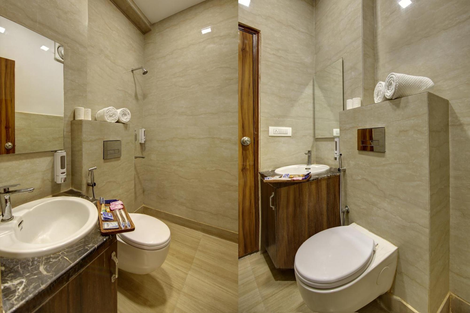 Rahul Palace By Golden Tree Near Metro Station And Ajmal Khan Market New Delhi Buitenkant foto